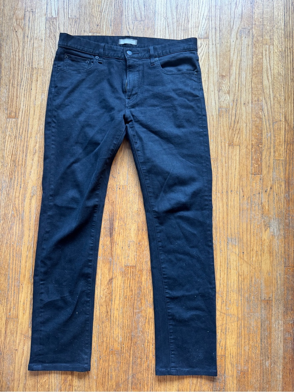 UNIQLO black slim jeans